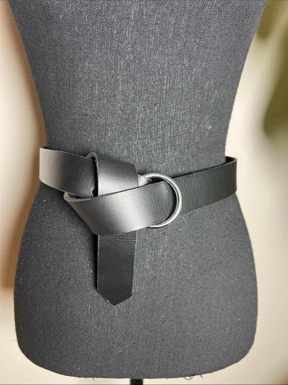 Medieval Viking Black Leather Belt with Silver Tone O-Ring